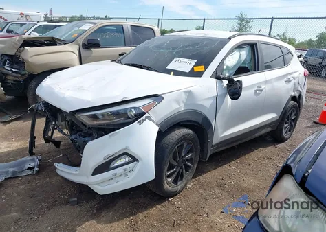 2017 Hyundai Tucson Se из США, поврежденный, VIN KM8J3CA48HU347820
